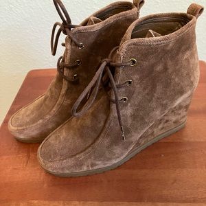 Micheal Kors Leather Lace up Chukka Wedge